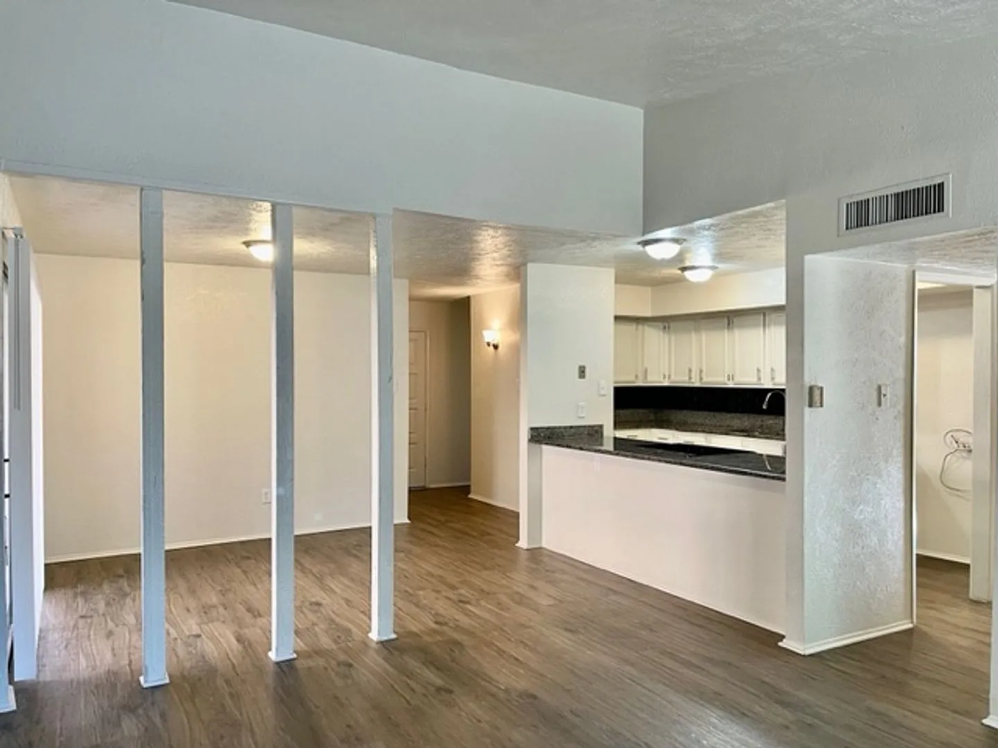 Nice updated single story home in Keller ISD — Photo 2