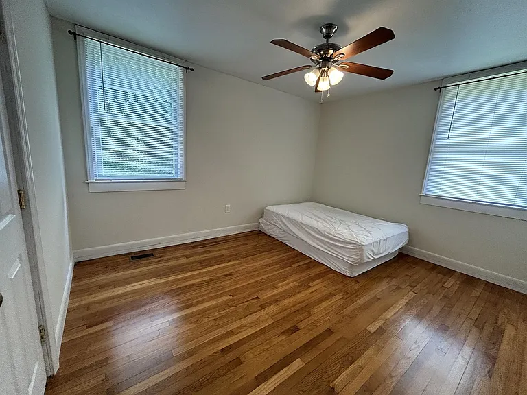 297 Fife Dr — Photo 15