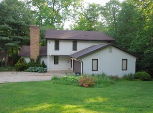 2205 Thurmont Rd, Akron, OH 44313