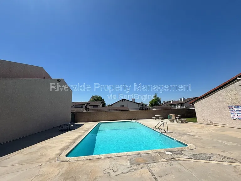 2255 Cahuilla St #105 — Photo 21