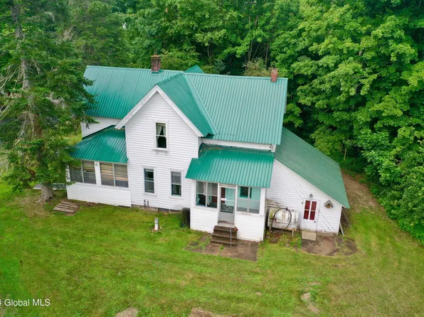 183 Paradise Point Road, Mayfield, NY 12117