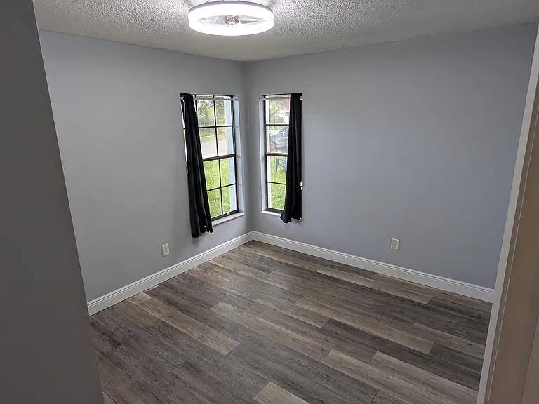 492 Wild Fox Dr — Photo 8