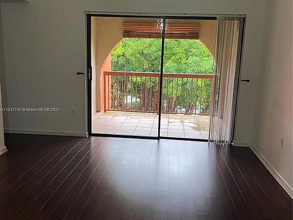 4th image of 5620 NW 114th Path APT 207