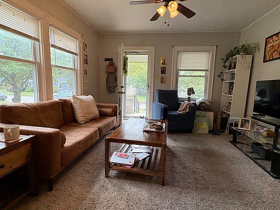 5th image of 211 E Vermilya Ave