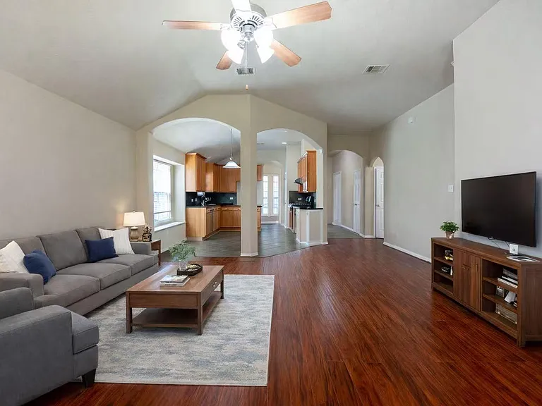 3435 Yasmine Ranch Dr — Photo 2