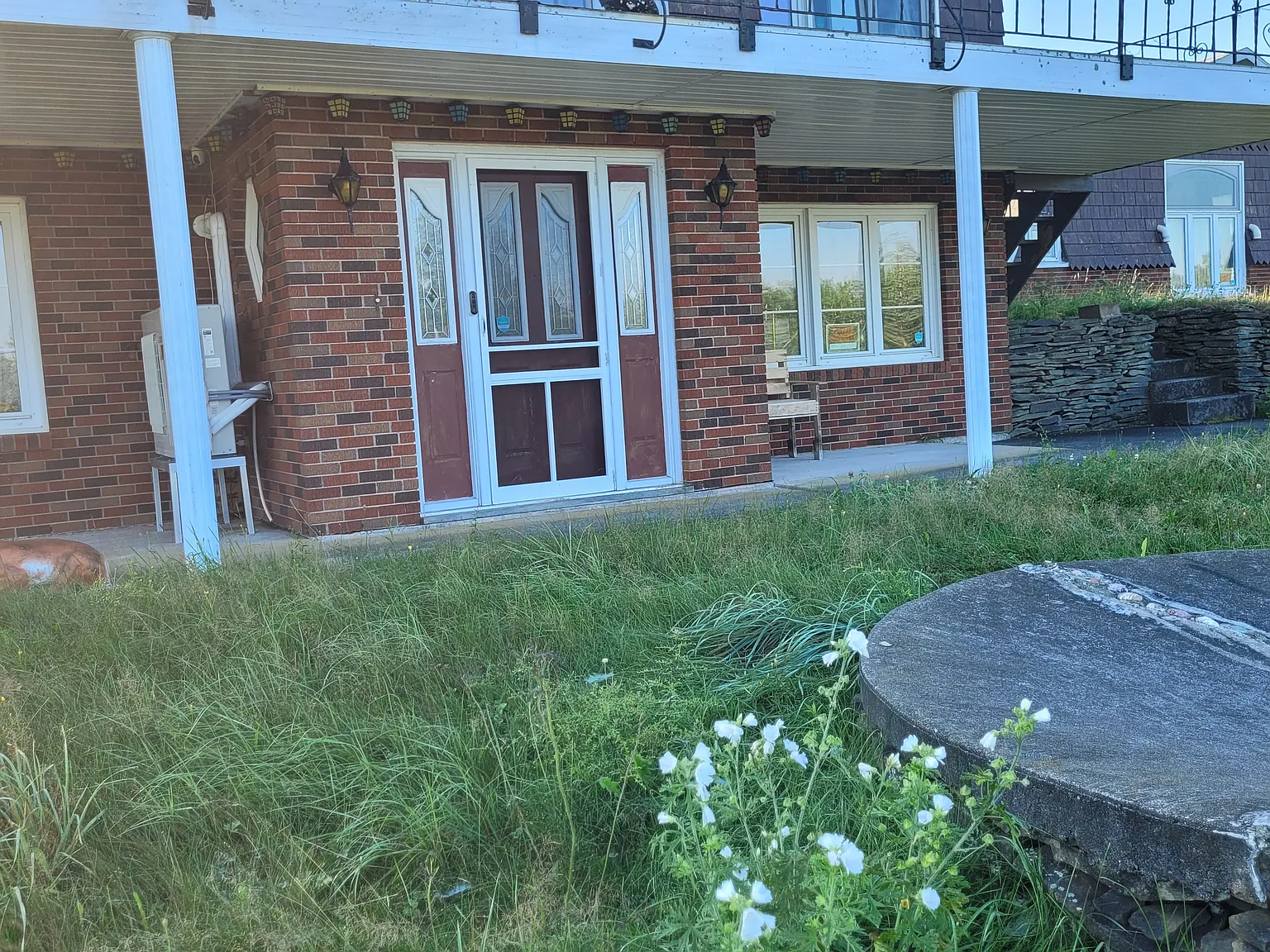 2 bed, 1005 sqft, $1,500 — Photo 2
