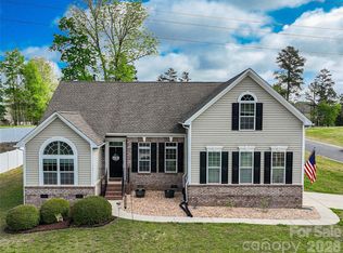 4851 Summerside Dr, Lake Wylie, SC 29710