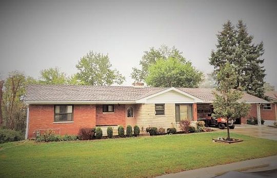1st image of 25 Edgewood Dr