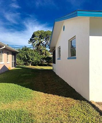 3rd image of 649 91st Ave N
