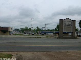 907 S Main St, Searcy, AR 72143