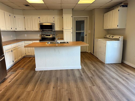 5th image of 503 E Main St