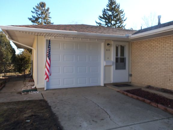 2nd image of 816 Wildwood Ct