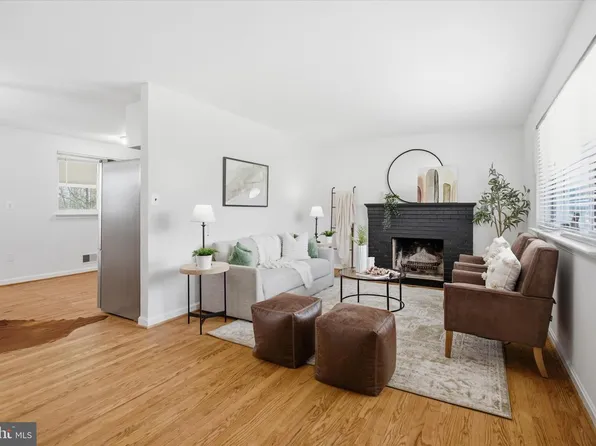 7400 Colchester Dr, Clinton, MD 20735