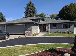 11124 N Strahorn Rd, Hayden Lake, ID 83835