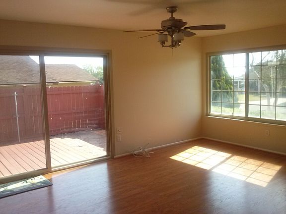 4th image of 2579 Bonita Dr