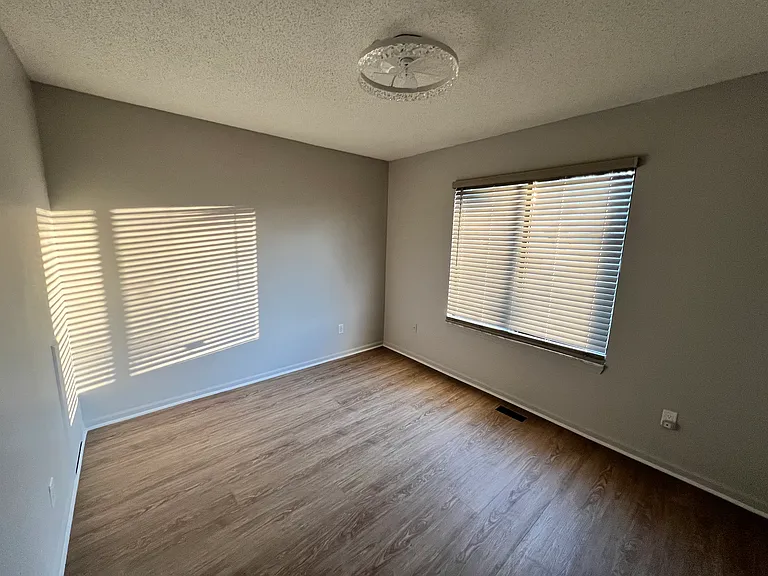 48538 Sugarbush Rd — Photo 14