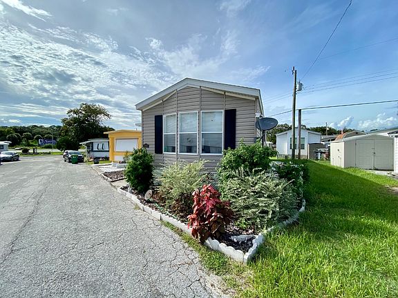 4th image of 270 Astronaut Ln