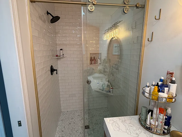 69 Newbury St #4 — Photo 15