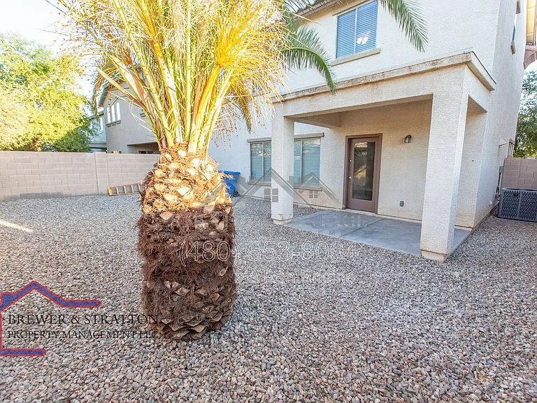 5816 W Gwen St — Photo 44