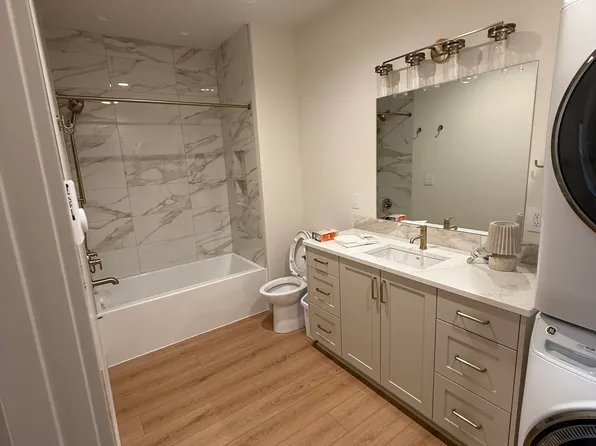 63169 NW Via Cambria #1, Bend, OR 97703