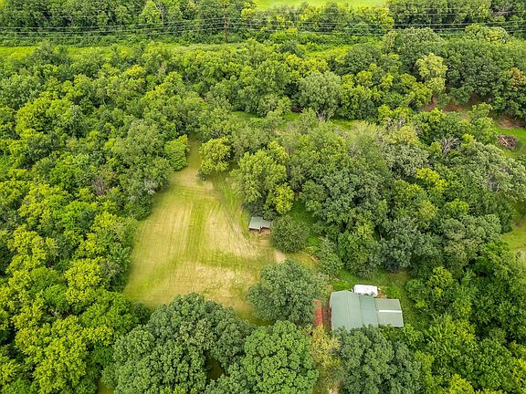 5th image of 530 Kelly Rd
