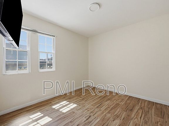 5th image of 1515 N Carson St Unit 2