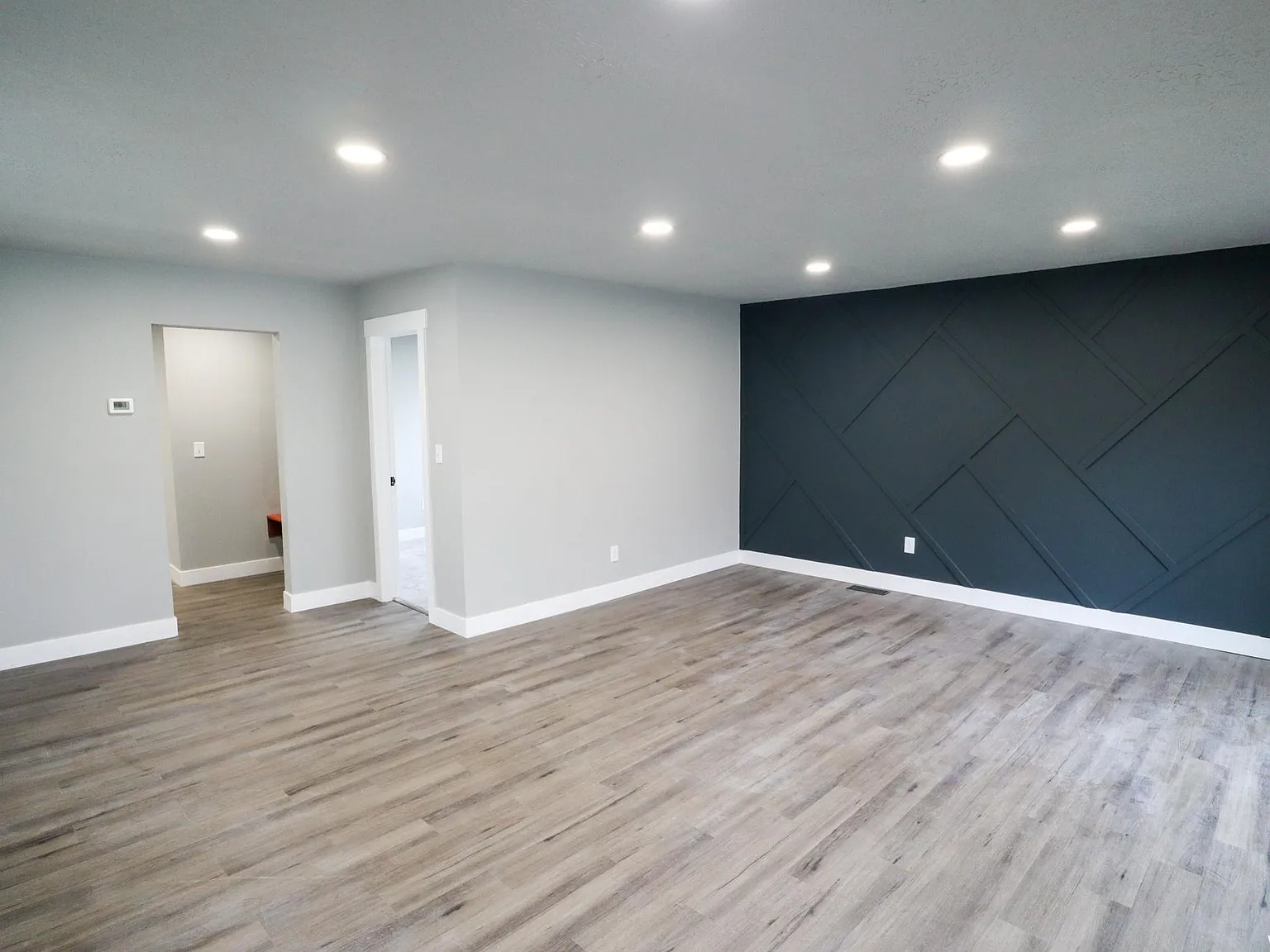 948 E Atkin Ave — Photo 4