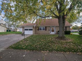 304 Falcon Dr, New Carlisle, OH