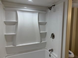 33 Church St #2, Brandon, VT 05733