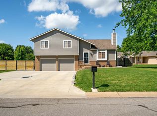 901 N Ridge Way Rd, Rose Hill, KS 67133