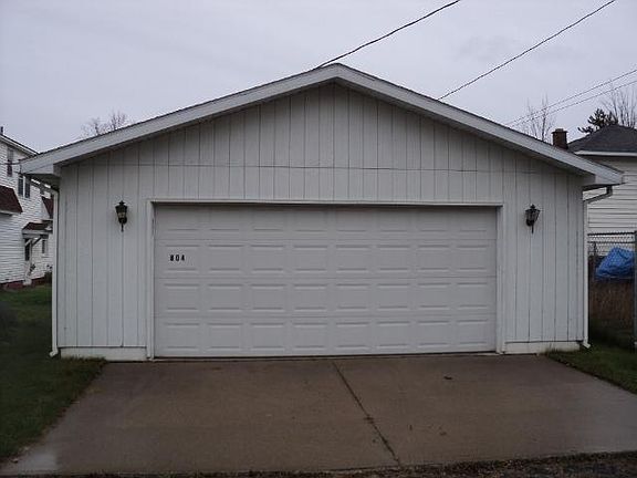 2nd image of 804 Hamilton Ave