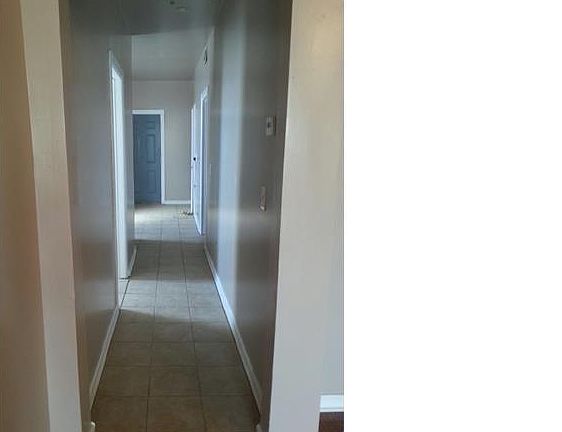 3rd image of 4450 W Van Buren St