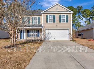 196 Wildberry Ln, Goose Creek, SC 29445