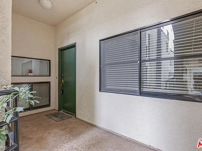 11636 Montana Ave #103 — Photo 3