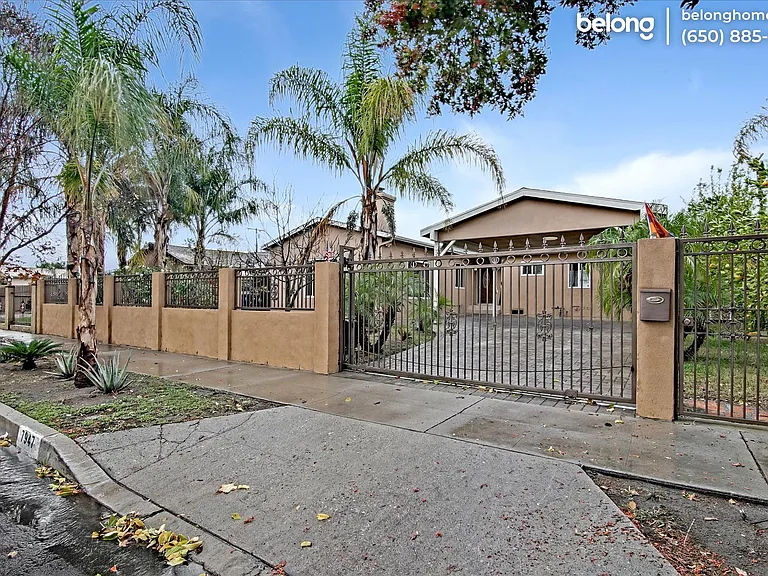 7947 Atoll Ave — Photo 2