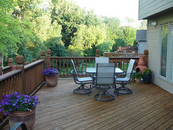 5th image of 1601 S 179th St