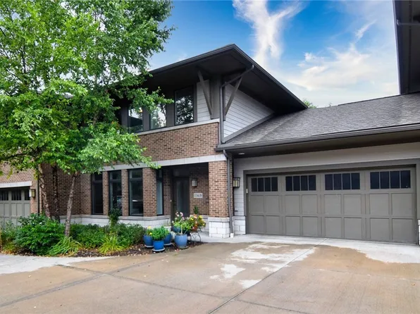1369 Slate Ct, Cleveland Heights, OH 44118