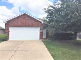 1104 Emerson Dr, Burleson, TX 76028