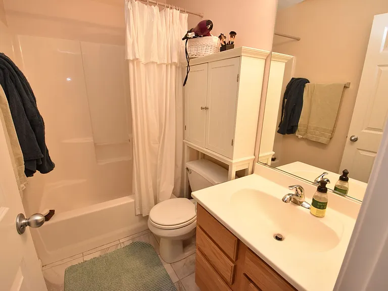 18153 Lisbon Dr — Photo 9