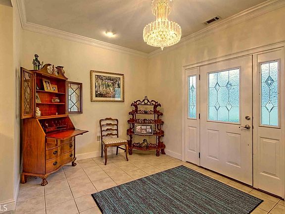 2nd image of 134 Deerfield Dr