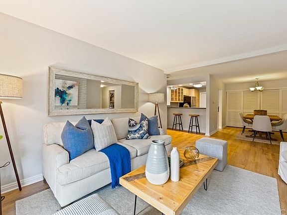 3rd image of 8530 Holloway Dr APT 323