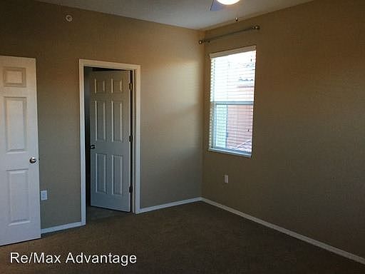 4th image of 601 Menaul Blvd NW #401