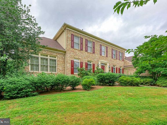 2nd image of 1118 Grand Hamptons Dr