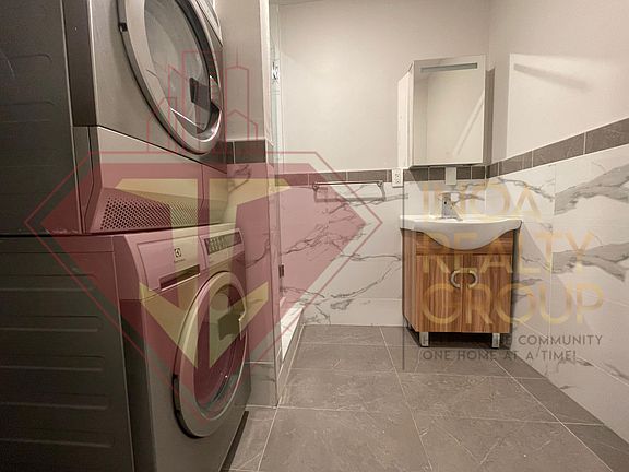 4th image of 622 Bergen Ave #210