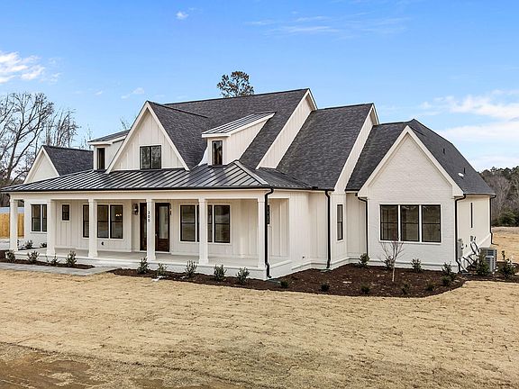 3rd image of 300 Westerman Pl