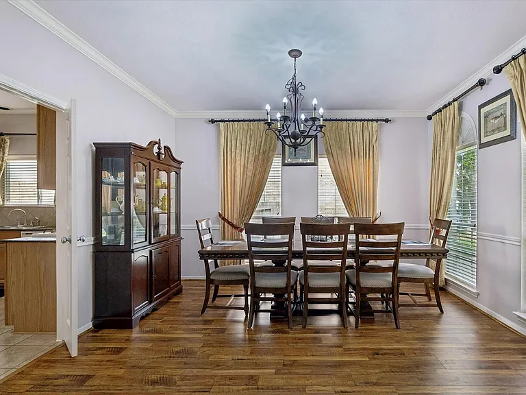 21702 Cozy Hollow Ln — Photo 5