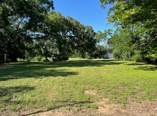108 Oak Dr E, Hurst, TX 76053