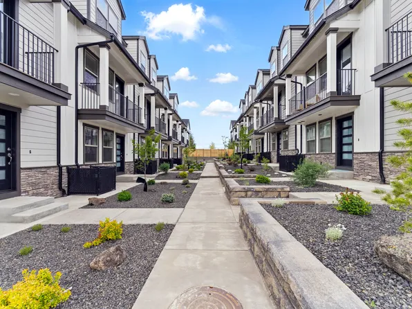 20572 SE Nina Ave, Bend, OR 97702