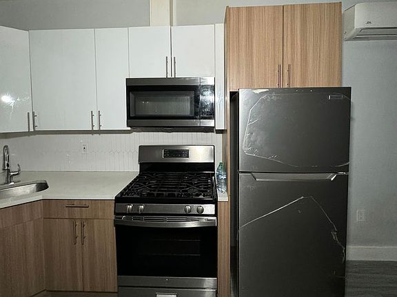 3rd image of 45-47 Storms Ave #3R