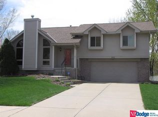 15115 Grover Cir, Omaha, NE 68144